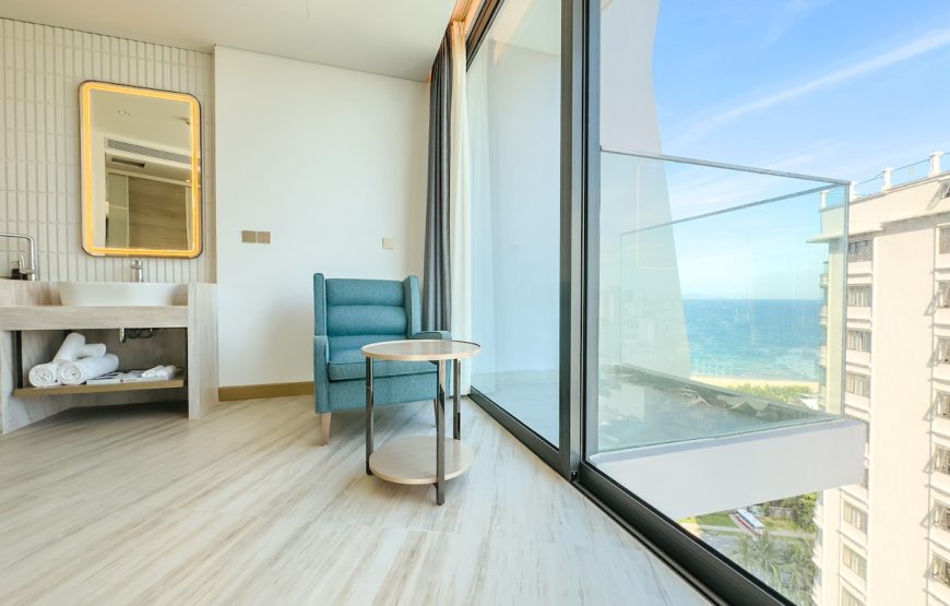 Studio Partial Sea View Double
