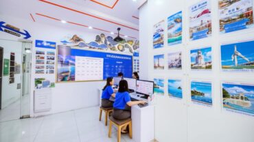 Sam Son travel agency for flight bookings.