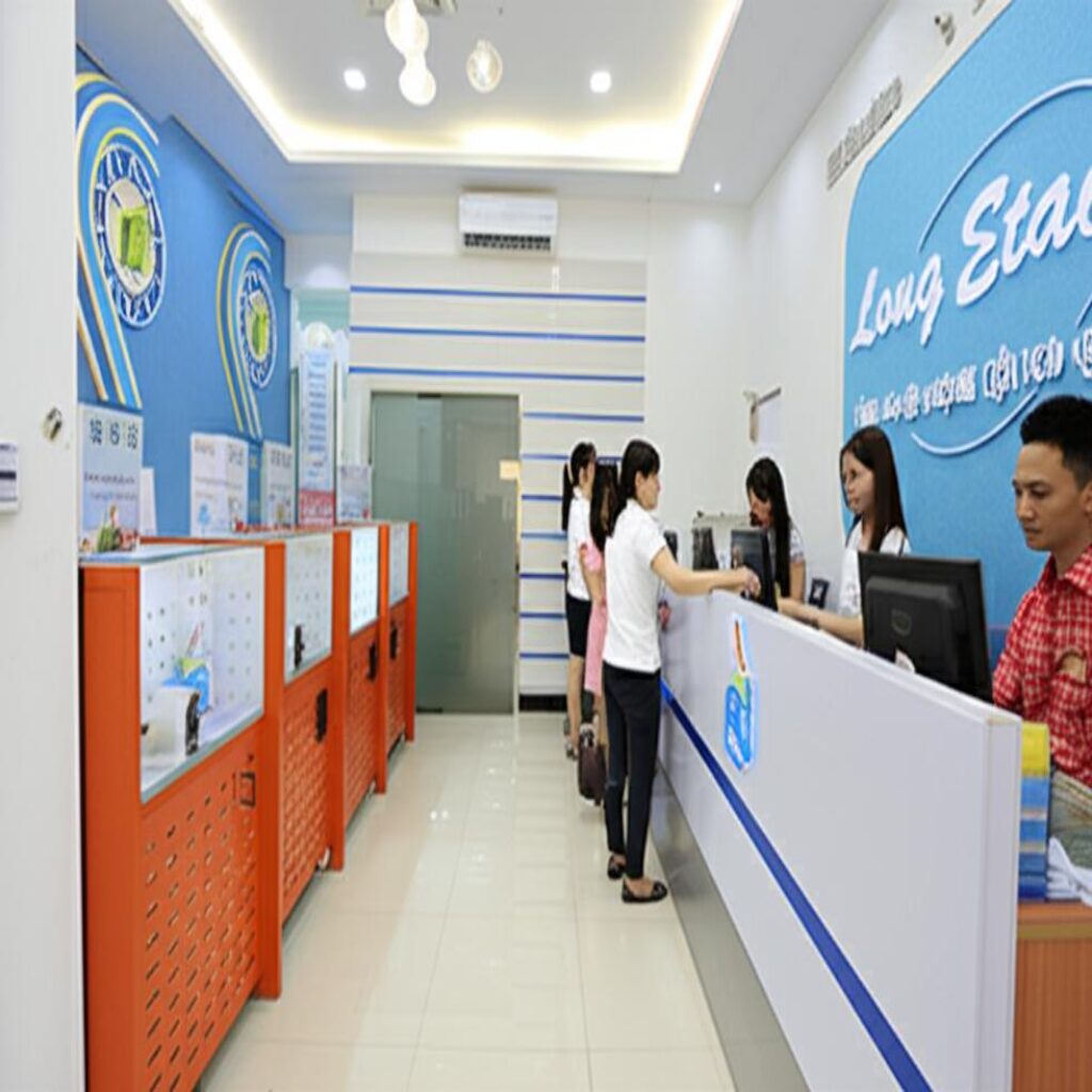 Flight booking assistance at Long An agency